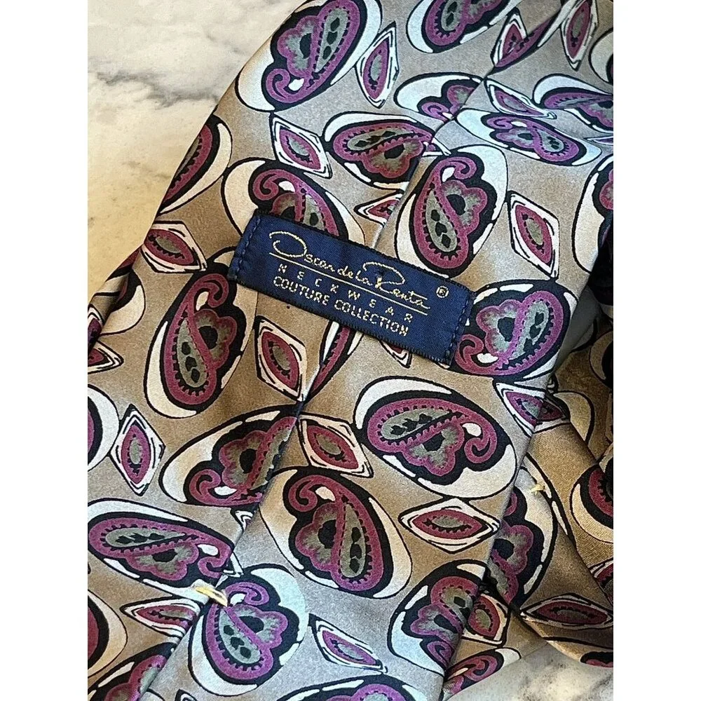Oscar De La Renta Couture‎ Silk Tie Made In USA Paisley Brown Red Black Green